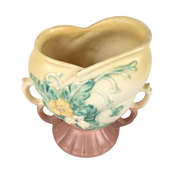 Vintage Hull Pottery Vase: Yellow Wildflower Art Pottery, 1940s - Picture 3 of 7